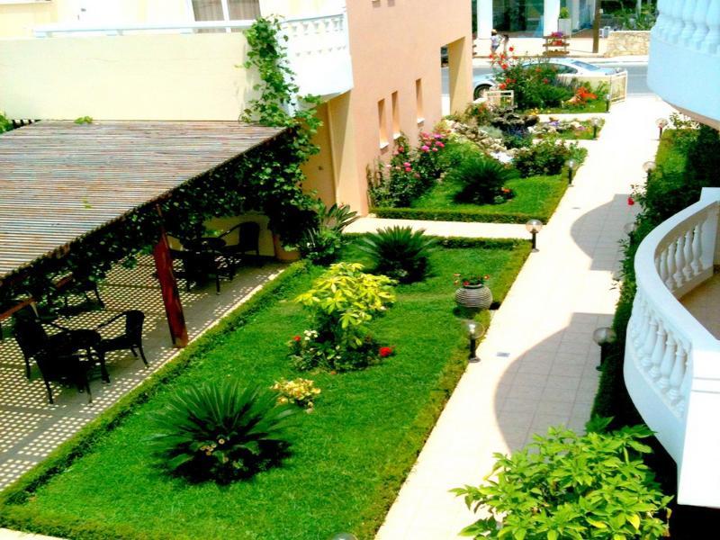 Golden Rose Hotel 3*